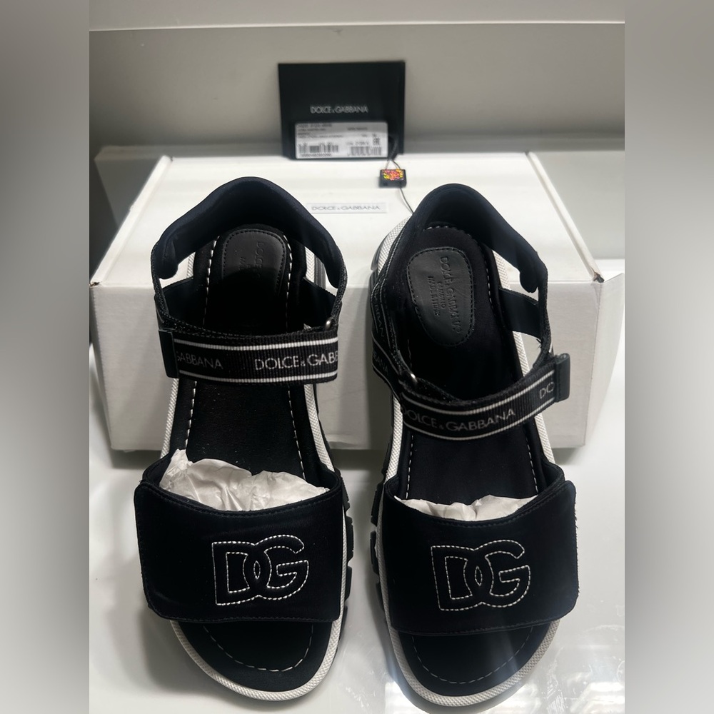 Dolce & Gabbana flat sandals